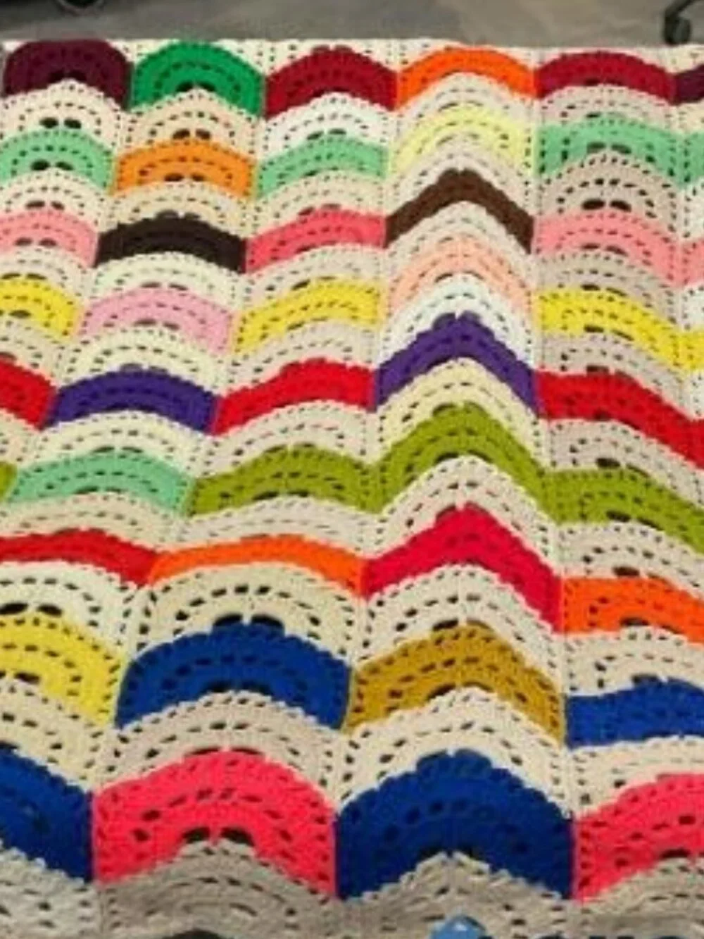VTG Large Handmade Crochet Afghan Scallop Edge Granny Cottagecore Throw 72